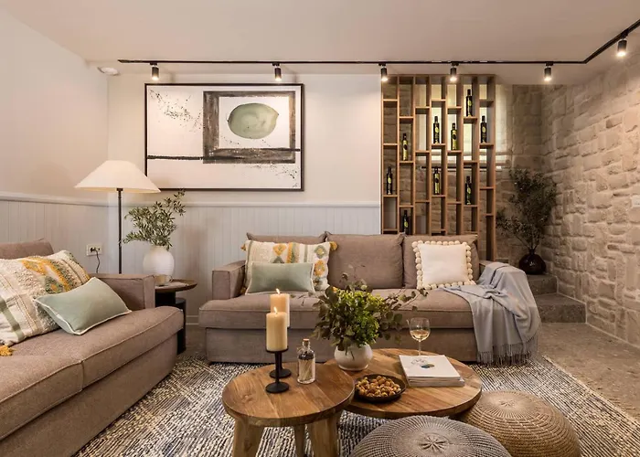 Leucolea With Pool Cres