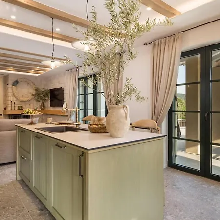 Leucolea With Pool Cres