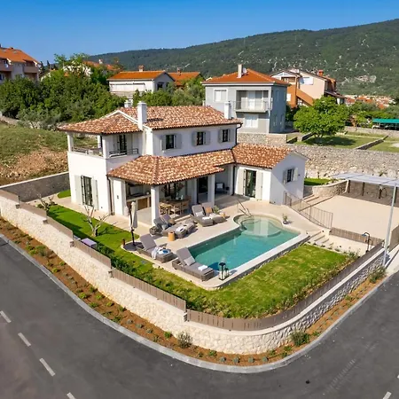 Leucolea With Pool Cres